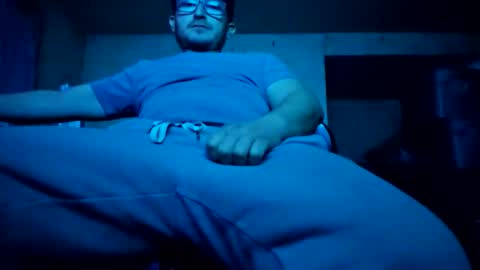 Snapshot of bclub33 chatting on 1, 12, 2025 bclub33 online show from 1, 12, 2025