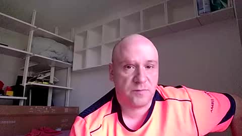 Snapshot of bcn82red chatting on 8, 6, 2026 BCN82Red online show from 8, 6, 2026
