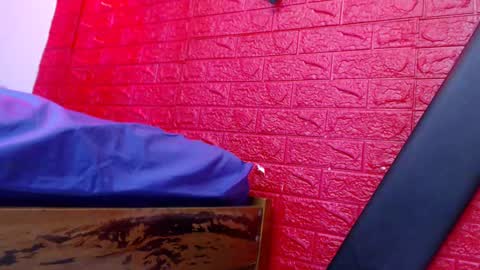 Snapshot of bdsmforever18 chatting on 20, 11, 2025 rever online show from 20, 11, 2025