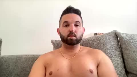 Snapshot of beachboyhardonyou chatting on 19, 11, 2025 beachboyhardonyou online show from 19, 11, 2025