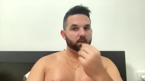 Snapshot of beachboyhardonyou chatting on 22, 11, 2025 beachboyhardonyou online show from 22, 11, 2025