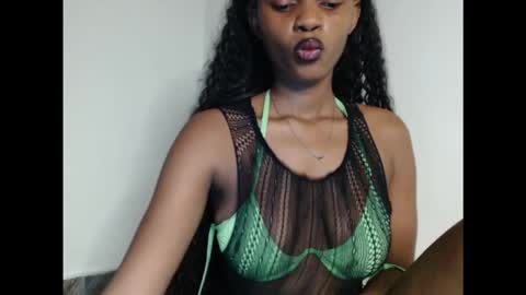 beakimber50 online show from 25, 10, 2025