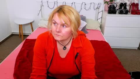 Snapshot of bealust chatting on 7, 6, 2026 Bea online show from 7, 6, 2026