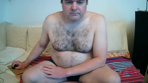 Snapshot of bear037 chatting on 26, 4, 2026 bear037 online show from 26, 4, 2026