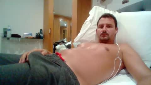 Snapshot of bearboudior chatting on 16, 6, 2026 bearboudior online show from 16, 6, 2026