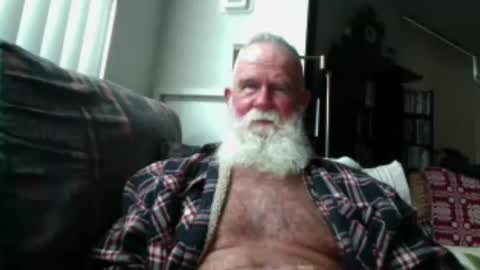 Snapshot of beardbushy chatting on 14, 6, 2026 beardbushy online show from 14, 6, 2026