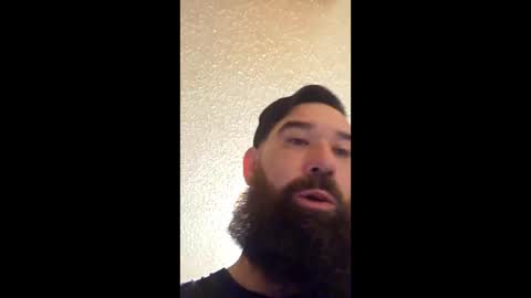 Snapshot of beardedbabe chatting on 21, 5, 2026 beardedbabe online show from 21, 5, 2026