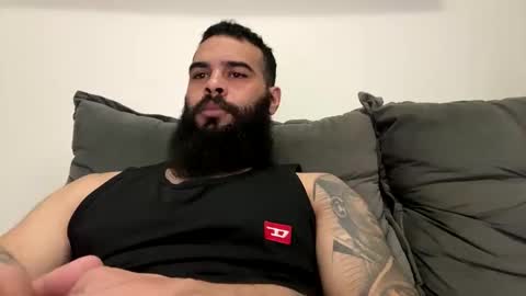 Snapshot of beardmax chatting on 24, 4, 2026 Min online show from 24, 4, 2026