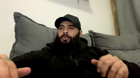 Snapshot of beardmax chatting on 23, 6, 2026 Min online show from 23, 6, 2026