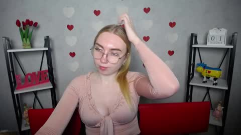 BeatriceFlyy online show from 1, 12, 2024