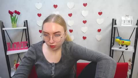 BeatriceFlyy online show from 18, 12, 2024