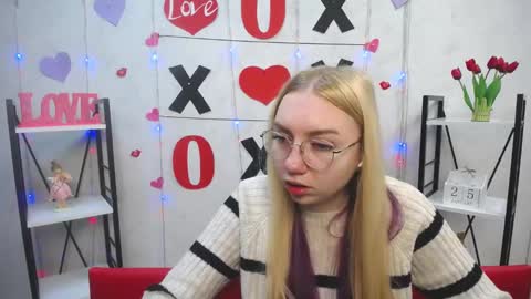 BeatriceFlyy online show from 25, 1, 2025