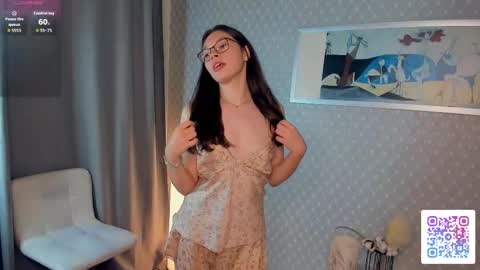 Snapshot of beatrixcutsforth chatting on 24, 9, 2025 Beatrix or Triss3 online show from 24, 9, 2025