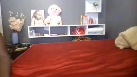 Snapshot of beautie699392 chatting on 31, 5, 2026 Lil stunner online show from 31, 5, 2026