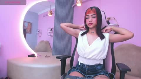 Snapshot of beautty_woman_ chatting on 1, 5, 2026 Sara online show from 1, 5, 2026