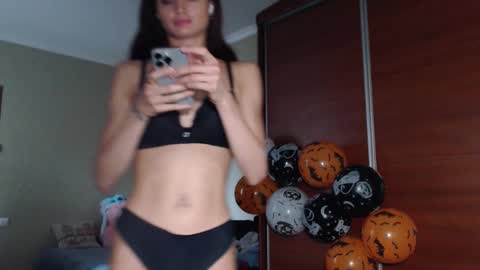 Snapshot of beauty_fruity chatting on 13, 10, 2025 Maria online show from 13, 10, 2025