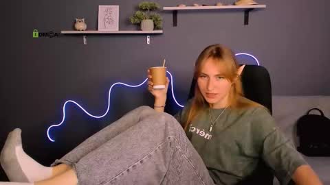 Snapshot of beauty_ginger chatting on 17, 9, 2025 beauty_ginger online show from 17, 9, 2025