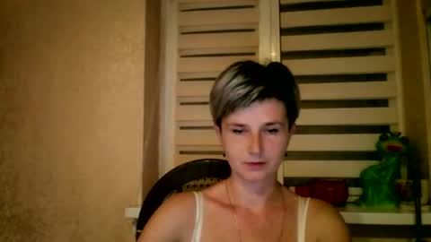 Snapshot of beautyksenia chatting on 20, 10, 2025 BeautyKsenia online show from 20, 10, 2025