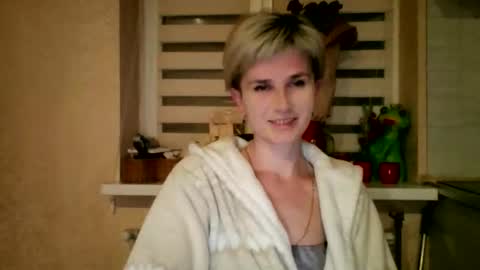 Snapshot of beautyksenia chatting on 28, 4, 2026 BeautyKsenia online show from 28, 4, 2026