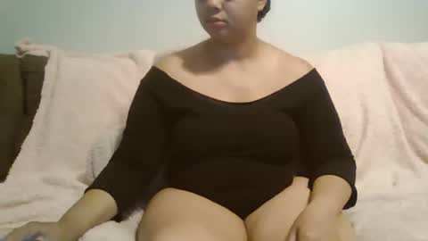 Snapshot of beautyloves chatting on 12, 10, 2025 Beauty online show from 12, 10, 2025