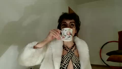 Raluca online show from 25, 2, 2026