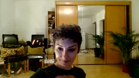 Snapshot of bebacksooon chatting on 17, 6, 2026 Raluca online show from 17, 6, 2026