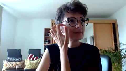 Snapshot of bebacksooon chatting on 13, 7, 2026 Raluca online show from 13, 7, 2026