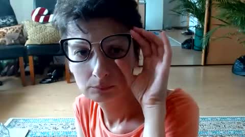 Snapshot of bebacksooon chatting on 27, 7, 2026 Raluca online show from 27, 7, 2026