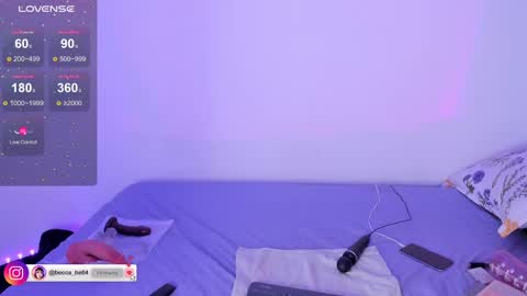 Snapshot of becca_be_ chatting on 10, 12, 2024 Becca is here online show from 10, 12, 2024