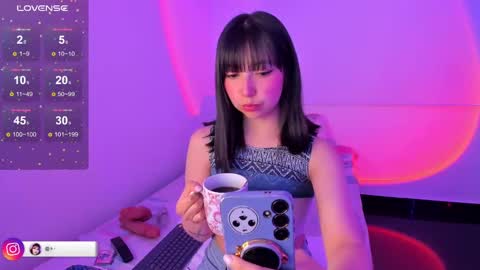 Snapshot of becca_be_ chatting on 18, 9, 2025 Becca is here online show from 18, 9, 2025
