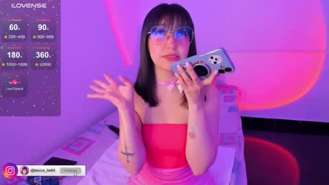 Snapshot of becca_be_ chatting on 19, 9, 2025 Becca is here online show from 19, 9, 2025