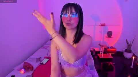 Becca is here online show from 19, 6, 2026