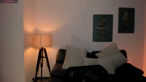 Am Becca online show from 25, 2, 2026