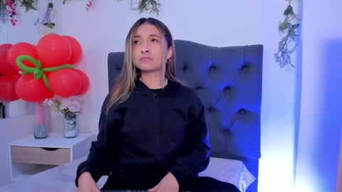 beccamilanni online show from 28, 12, 2024