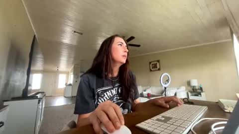 Snapshot of beccaraexoxo chatting on 27, 5, 2026 beccaraexoxo online show from 27, 5, 2026