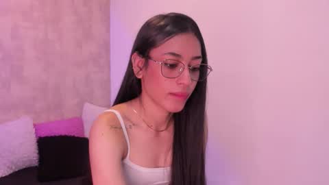 Snapshot of becky__g chatting on 9, 9, 2025 becky__g online show from 9, 9, 2025