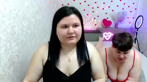 BeckyAndEllen online show from 19, 2, 2025