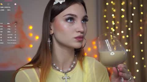 Snapshot of beckymadsons chatting on 14, 11, 2025 Melissa online show from 14, 11, 2025