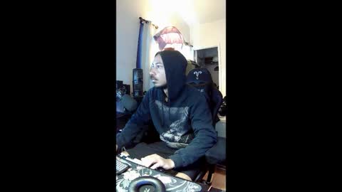 Snapshot of bedstuymonstercock90 chatting on 16, 11, 2025 hungnheavy online show from 16, 11, 2025