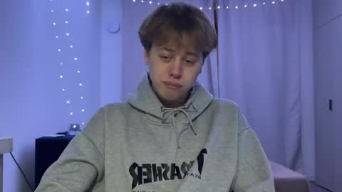 Snapshot of beeb0y chatting on 20, 11, 2025 beeb0y online show from 20, 11, 2025