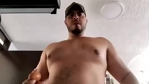 Snapshot of beefypecs_10 chatting on 7, 6, 2026 Criss2fer online show from 7, 6, 2026