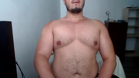 Snapshot of beefypecs_10 chatting on 14, 6, 2026 Criss2fer online show from 14, 6, 2026