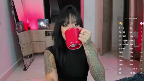 Snapshot of beelzebosss chatting on 19, 12, 2025 Daniela ur fav living dead girl online show from 19, 12, 2025