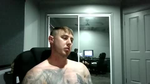 Snapshot of beelzebubxo chatting on 16, 10, 2025 beelzebubxo online show from 16, 10, 2025