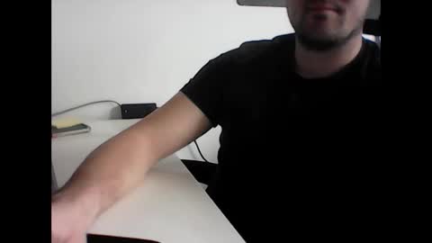 Snapshot of beenee3 chatting on 13, 3, 2026 beenee3 online show from 13, 3, 2026