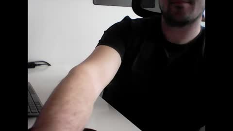 Snapshot of beenee3 chatting on 25, 3, 2026 beenee3 online show from 25, 3, 2026