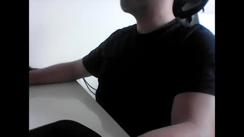 Snapshot of beenee3 chatting on 15, 5, 2026 beenee3 online show from 15, 5, 2026