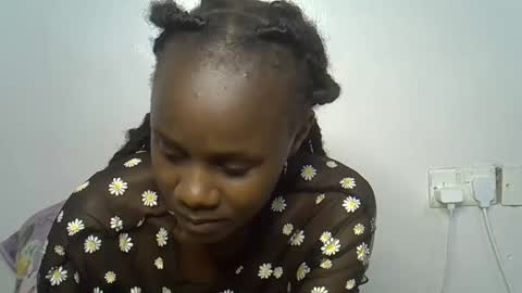 beeswee online show from 23, 12, 2024