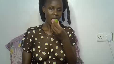 beeswee online show from 23, 12, 2024