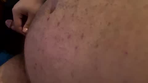Snapshot of beezc12 chatting on 12, 2, 2025 beezc12 online show from 12, 2, 2025
